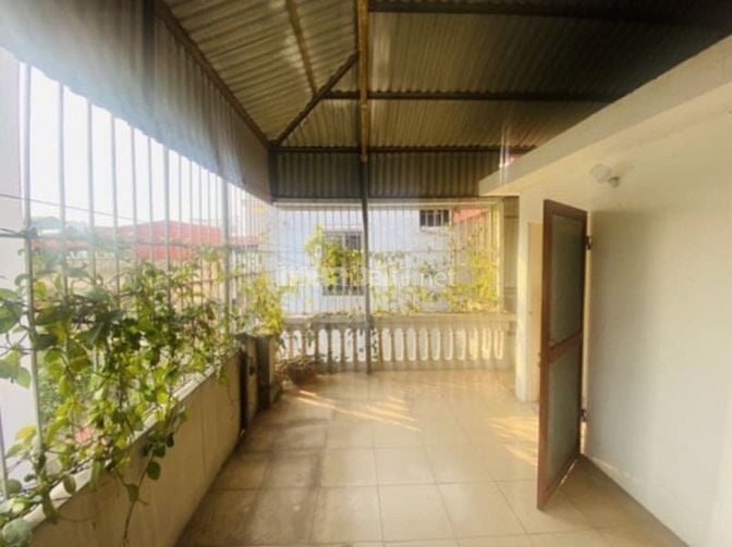 Gần chợ, trường, 500m ra cầu Vĩnh tuy , eon long biên , nhà thoáng