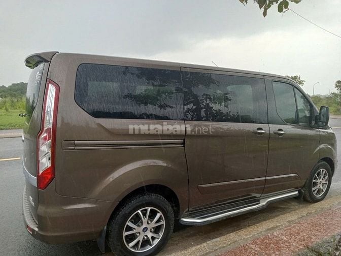 Bán xe Ford Tourneo Titanium đã độ Limousin