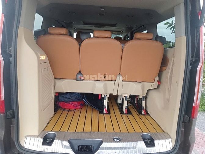 Bán xe Ford Tourneo Titanium đã độ Limousin