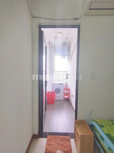 Chính chủ cần bán Căn hộ tầng 8 (60m2,2PN,2WC)-IRIS TOWER Thuận An