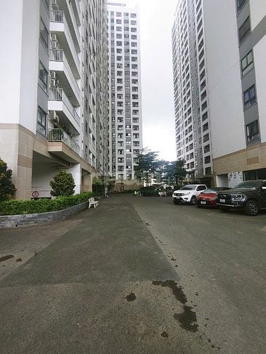 Chính chủ cần bán Căn hộ tầng 8 (60m2,2PN,2WC)-IRIS TOWER Thuận An