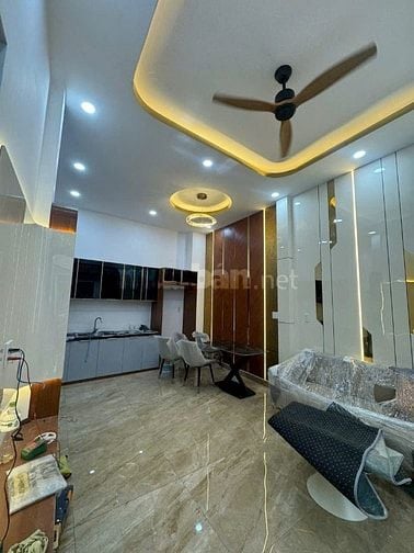 Chính chủ bán gấp 33m² đường Lê Văn Sỹ, P12, Q3. Xây 4 tầng, hẻm 5m, g