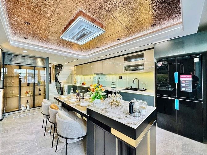 Nhà Nguyễn Đình Chính, Phú Nhuận dt 62m2. Có 5pn Giá 4ty450. Khu Vip