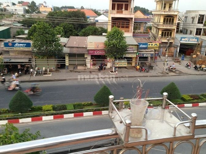 Cho Thuê nhà mặt tiền nguyên căn 11trđ/tháng