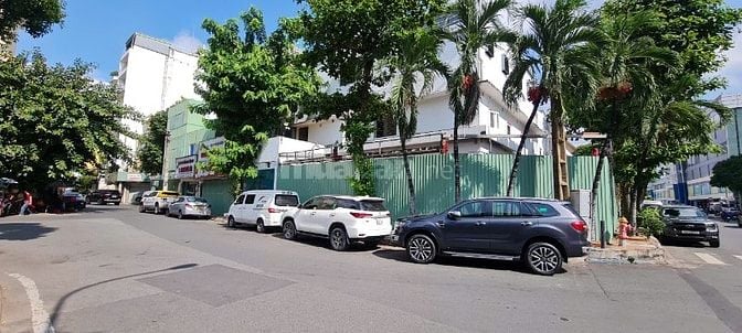 cho thuê 5 căn liền kề mặt tiền chính hoàng việt