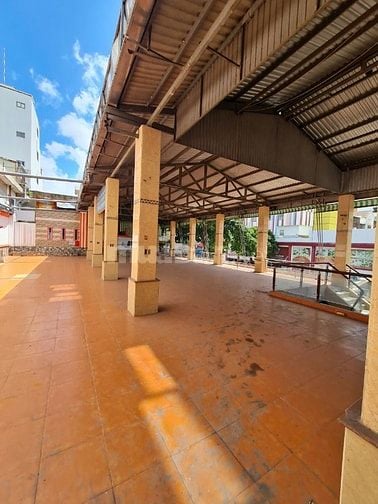 cho thuê 5 căn liền kề mặt tiền chính hoàng việt