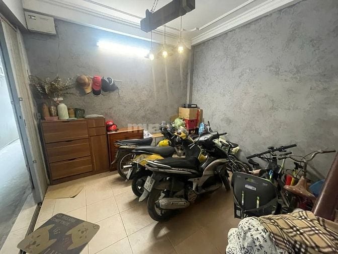 Bán gấp nhà Thanh Xuân , Mặt tiền 8 m, giá nhỉnh 9 tỷ