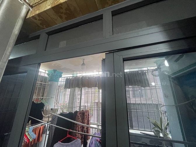 Gần Cầu Phú Xuân, Quận 7, DT 4x16m