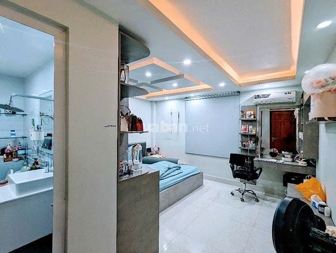 Bán Gấp Nhà Ngõ Phạm Hữu Lầu, Q7: 80m2, 3 Tầng, 3PN, Sổ Đỏ, Giá Hấp