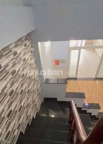 TÔI CẦN BÁN CĂN NHÀ XÃ LÊ MINH XUÂN huyện BÌNH CHÁNH