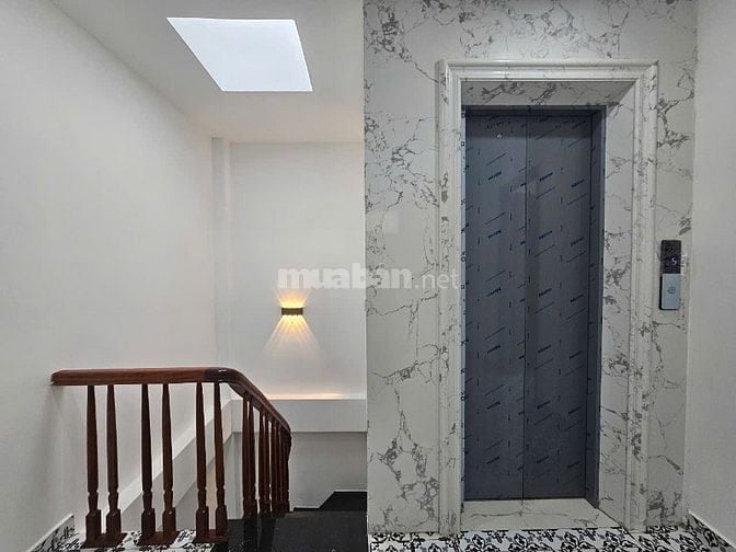 5 TẦNG THANG MÁY, NGÕ NÔNG GẦN PHỐ, NGAY SÁT CẦU KIM ĐỒNG GIÁ 9.5 TỶ. 
