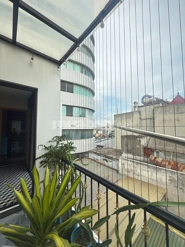 6 Tầng Thang Máy – Gần Phố – 2 Mặt Thoáng – Full Nội Thất – 30m² Chỉ 1