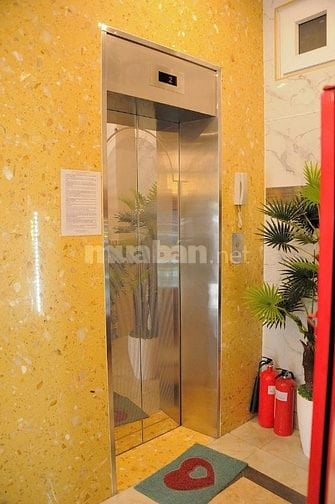 Bán khách sạn tự vận hành tại Nguyễn Xí, phường Thanh Đa, 107m2
