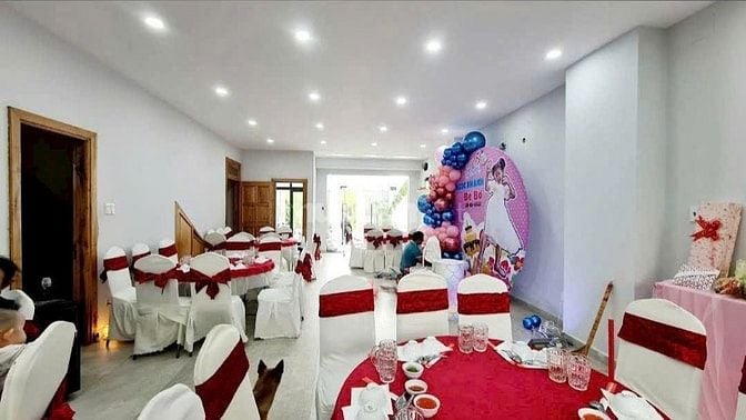 Tôi cần cho THUÊ MẶT BẰNG KD ĐẸP ( như hình ) – KDC 13E Intresco