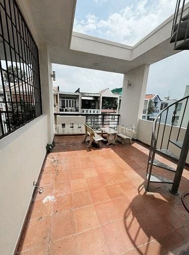 Nhà nằm trong nội khu Tên Lửa 80m2 4 tầng ở ngay chỉ 10 tỷ nhỉn