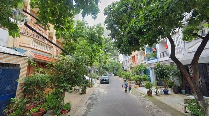 Nhà nằm trong nội khu Tên Lửa 80m2 4 tầng ở ngay chỉ 10 tỷ nhỉn