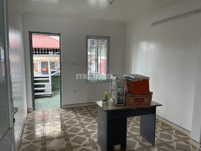 Nhà riêng ngõ phố đại la gần trần đại nghĩa dt33m2x5,5t giá 13tr 