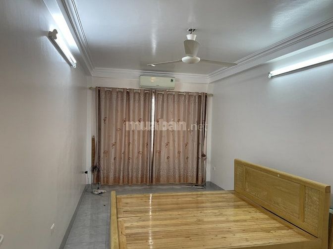 Nhà riêng ngõ phố đại la gần trần đại nghĩa dt33m2x5,5t giá 13tr 