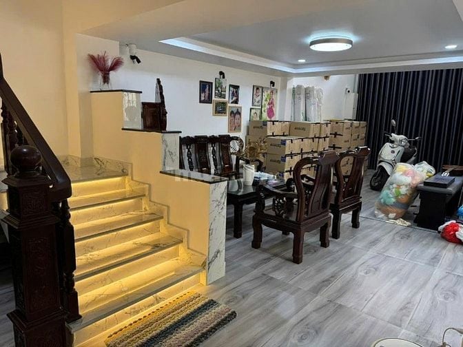 Nhà HXH 8m đường Nguyễn Tri Phương, Q10 11mx16m 2 lầu giá chỉ 33.5 tỷ