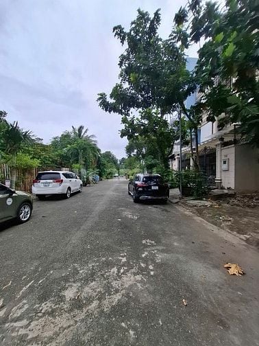 Bán đất đường 50 Phước Long B Quận 9 cũ giá 11,5 tỷ