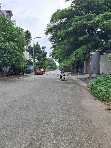 Bán đất đường 50 Phước Long B Quận 9 cũ giá 11,5 tỷ