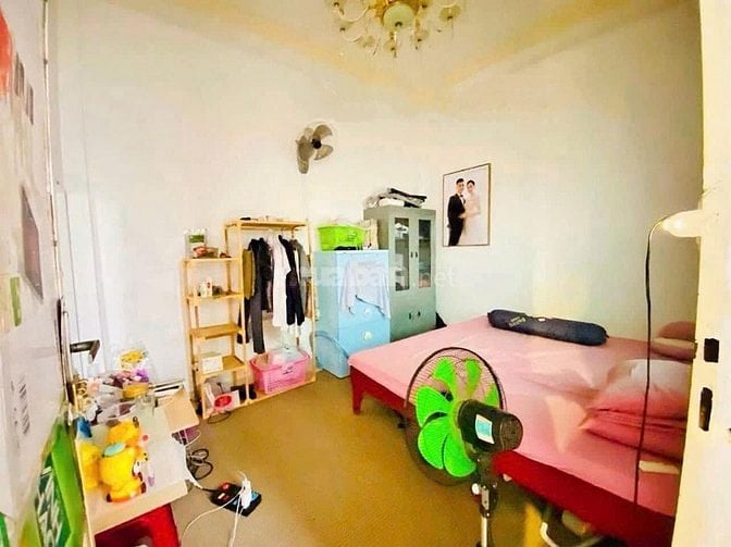 Bán gấp nhà NGAY CHỢ BÌNH CHÁNH đang cho thuê 8tr/th-120m2-630tr