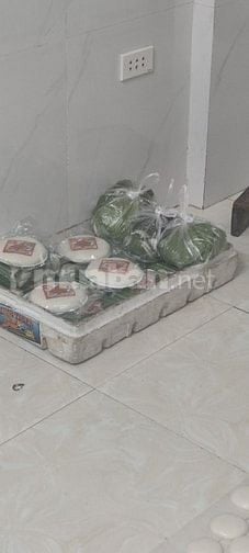 cần tuyển người phụ làm bánh nuôi ăn ở tại gia đình