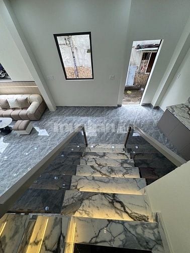 Nhà 3 Tầng Ngay Bà Hom mới toanh - Vào ở ngay - HXH 6m - Giá 5.75 Tỷ