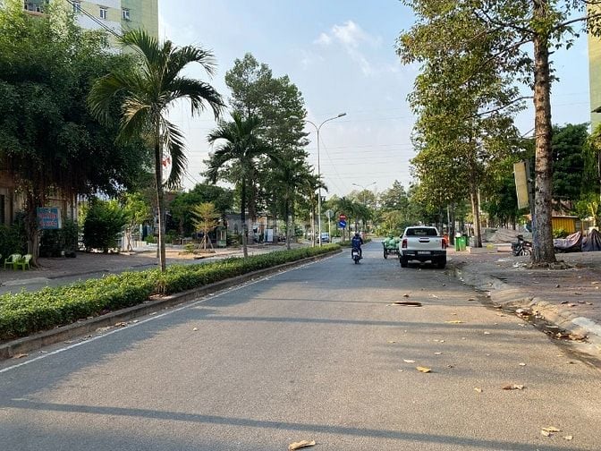 Bán nhà An Phú mặt đường Nguyễn Quý Đức gần chợ Đo Đạc (100m2) 32 tỷ