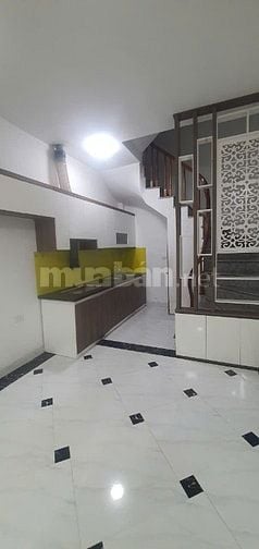 CHÍNH CHỦ CẦN BÁN GẤP NHÀ GIÁP KHU ĐT CIPUTRA - DT 33m2x6T - NHỈNH TỶ