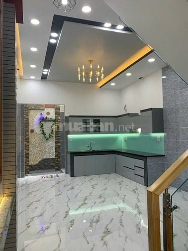 Nhà đẹp Phan Xích Long Phú Nhuận dt54m2 Ngang 4.2m. Giá 3ty800. Sổ sẵn