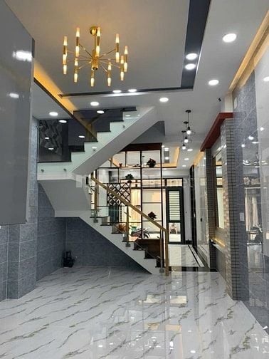 Nhà đẹp Phan Xích Long Phú Nhuận dt54m2 Ngang 4.2m. Giá 3ty800. Sổ sẵn