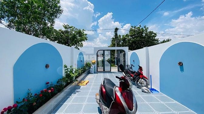 KẸT TIỀN KHÓ KHĂN XOAY SỞ CÔNG VIỆC , BÁN GẤP CĂN NHÀ MỚI SHR 