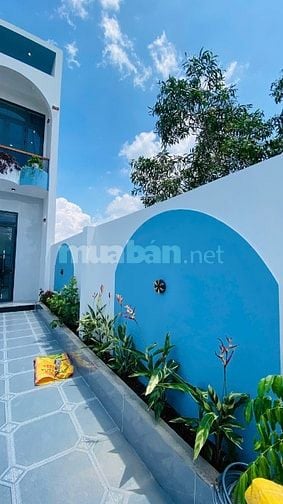 KẸT TIỀN KHÓ KHĂN XOAY SỞ CÔNG VIỆC , BÁN GẤP CĂN NHÀ MỚI SHR 