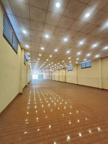 Cần bán nhà MTKD đường Quốc Lộ 1A, Thị trấn Bến Lức.