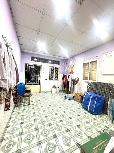NHÀ 2 TẦNG - SÁT BÊN SIÊU THỊ METRO - VÀI BƯỚC CHÂN QUA GÒ VẤP
