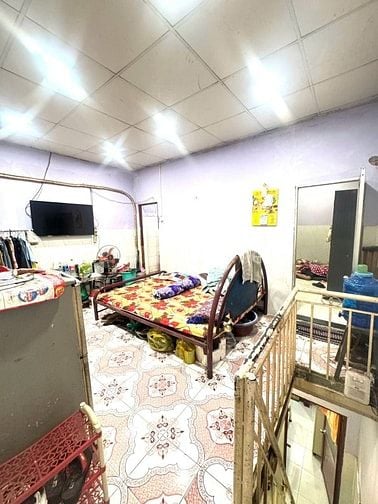 NHÀ 2 TẦNG - SÁT BÊN SIÊU THỊ METRO - VÀI BƯỚC CHÂN QUA GÒ VẤP