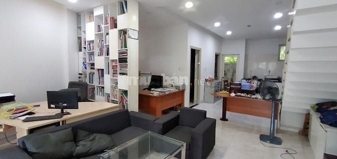 NHÀ 3 MẶT TIỀN LIÊN PHƯỜNG KẾ GLOBAL CITY, 3 TẦNG, SỔ HỔNG 84m2