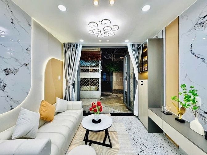 Cần tiền bán gấp Nhà 3 Lầu đẹp Cao cấp Hồ Biểu Chánh, P9, Q.Phú Nhuận.