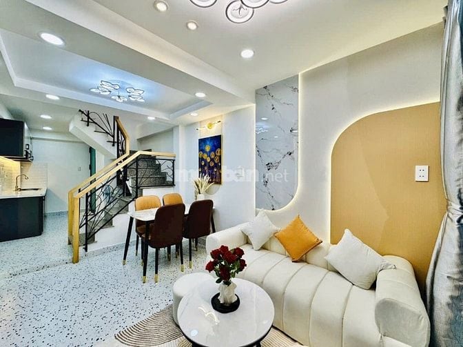 Cần tiền bán gấp Nhà 3 Lầu đẹp Cao cấp Hồ Biểu Chánh, P9, Q.Phú Nhuận.