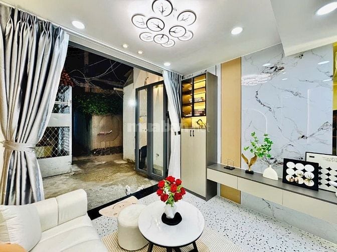 Cần tiền bán gấp Nhà 3 Lầu đẹp Cao cấp Hồ Biểu Chánh, P9, Q.Phú Nhuận.