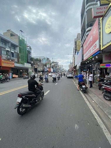 Mặt bằng đẹp Phan Đình Phùng, Q.PN – KD mọi ngành nghề! 