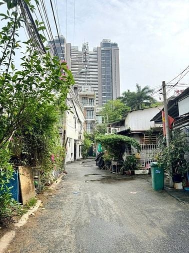 - bán lô đất  góc 2mt đường số 9, Thảo Điền Q2. TP thủ đức. dt = 91m-
