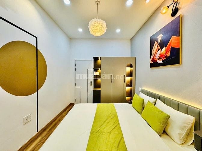 Cần tiền bán gấp Nhà 3 Lầu đẹp Cao cấp Hồ Biểu Chánh, P9, Q.Phú Nhuận.