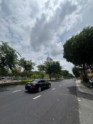 BÁN NHÀ TRUNG TÂM TP.HCM – NGAY CẦU THỊ NGHÈ, SÁT QUẬN 1- Giá 5,3 tỷ  