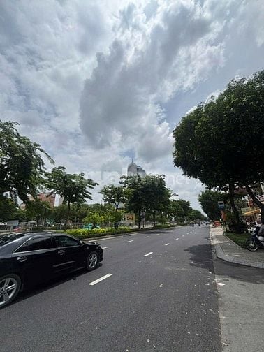 BÁN NHÀ TRUNG TÂM TP.HCM – NGAY CẦU THỊ NGHÈ, SÁT QUẬN 1- Giá 5,3 tỷ  