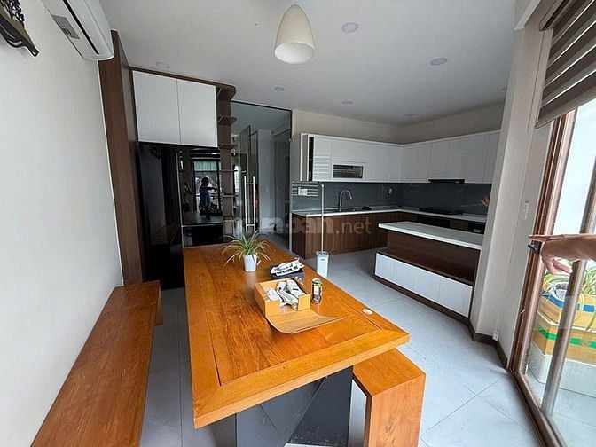 Bán nhà phố 2 mặt tiền Hoàng Việt, Tân Bình, 6x14m, 5 tầng, sổ hồng
