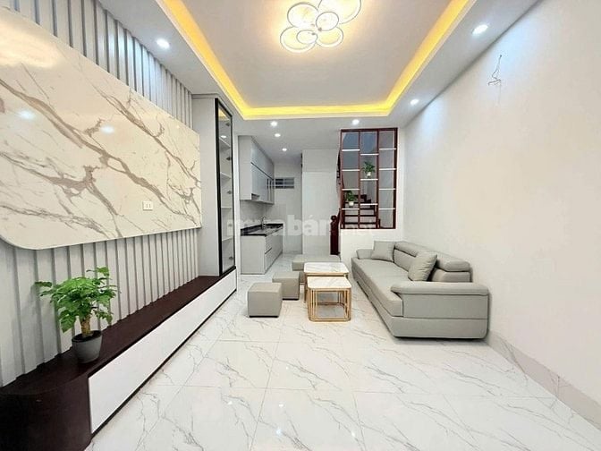 Chỉ 7 Tỷ Nhà 30m x 5 Tầng, Mới Đẹp TT Cầu Giấy Full Nội Thất Xịn Xò