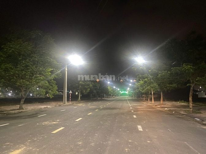 Chợ Lai Nghi (có sổ): Bán lô đất  đường 27m; thông đường An Dương Vươn