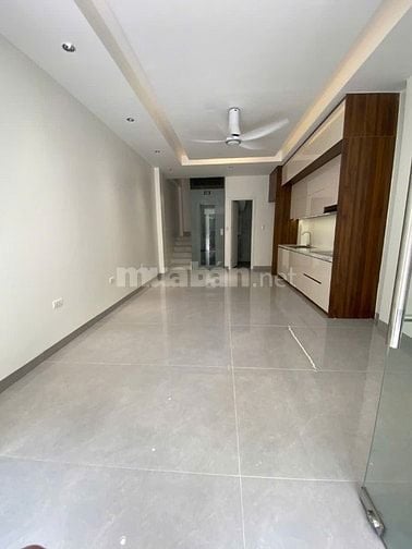BÁN NHÀ ngõ 99 Định Công Hạ, Hoàng Mai, 45m2x tầng có THANG MÁY